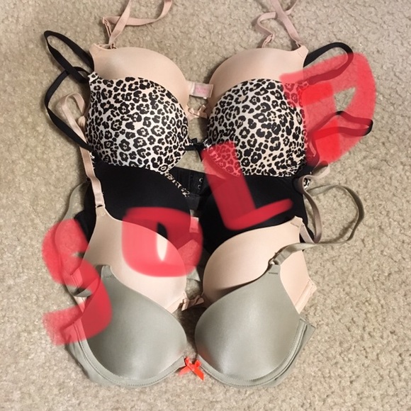 Victoria's Secret Other - 5 Victoria’s Secret Bras
